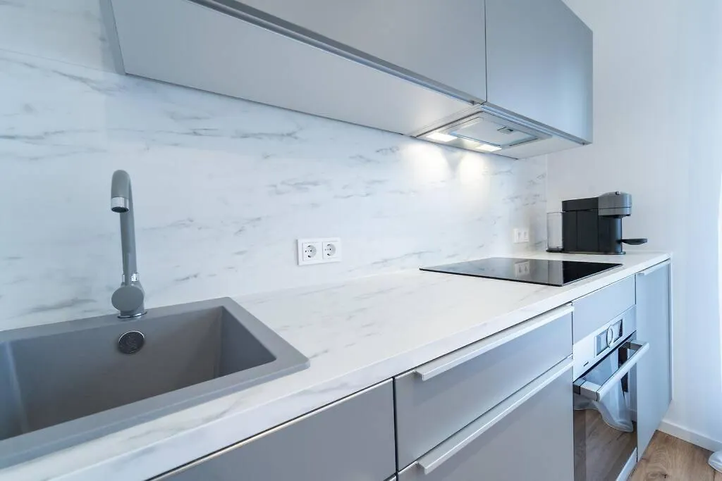 Apartment Mit Balkon Und Privatparkplatz Аугсбург 0*,  Германия